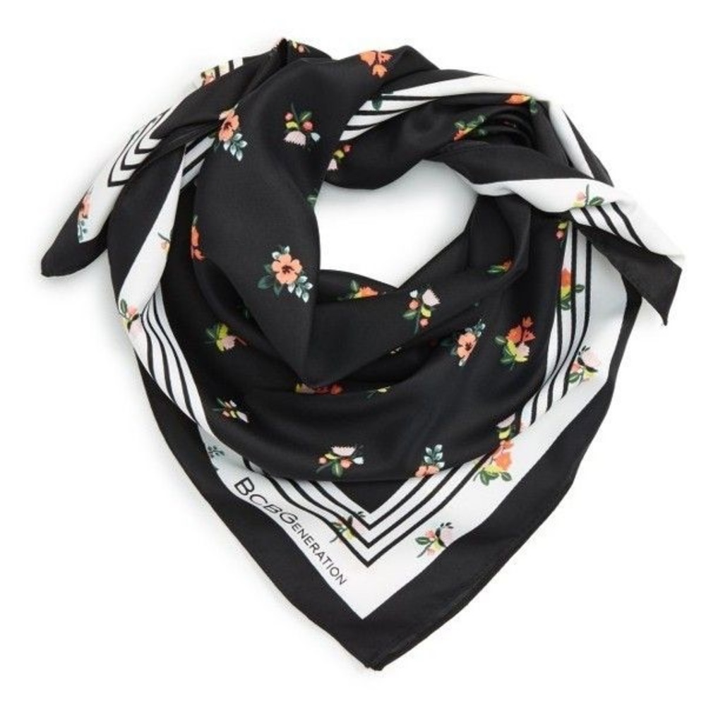 BCBGENERATION Square Floral Printed Bandana Scarf